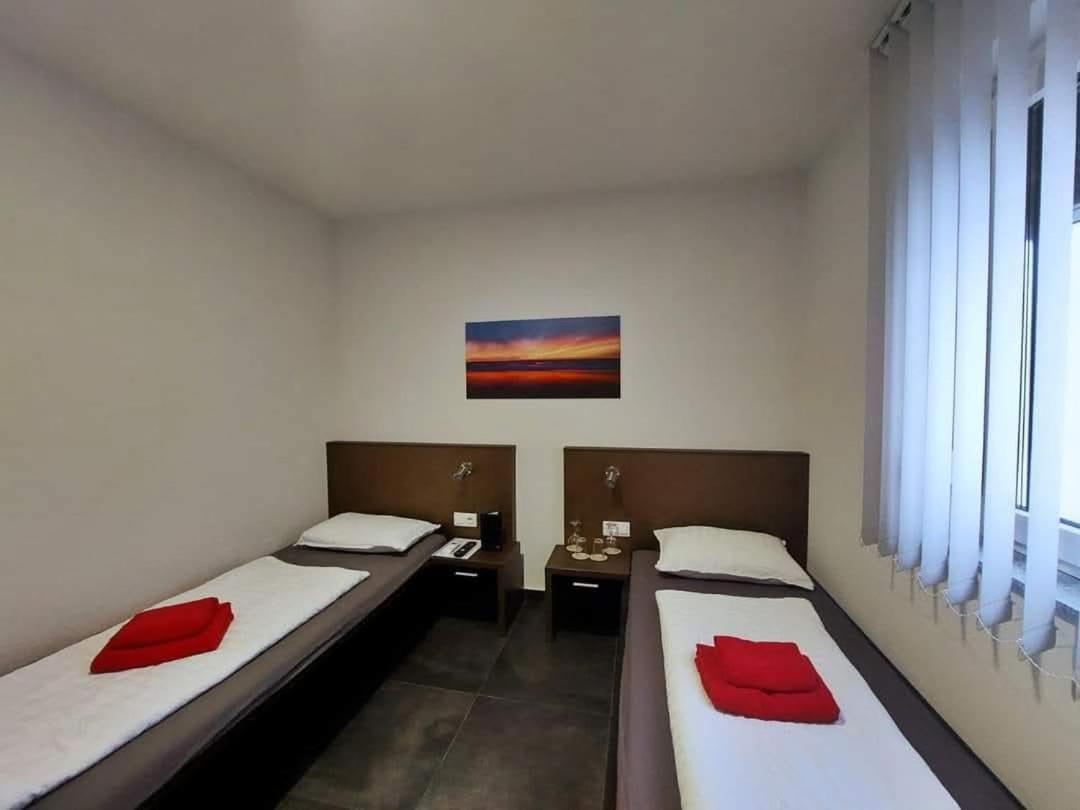 Gold Apartmani Kozarac Экстерьер фото